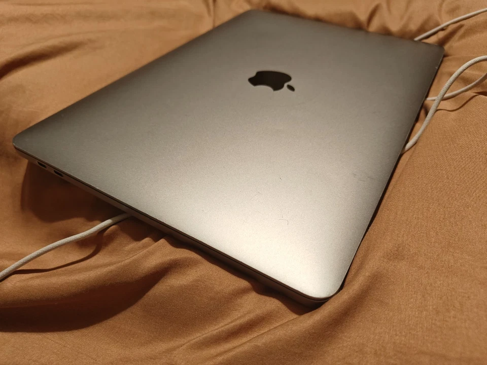 Apple MacBook Pro 13" M1 · 8GB · 256GB, photo 3 of 5