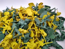 Konvolut Plastiksoldaten 80 Stück  Figuren Spielzeug Militär Armee Restposten