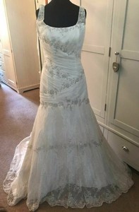 ex display wedding dresses