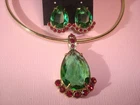 HEIDI DAUS,SET,GREEN TEAR DROP CENTER,RED RHINESTONES COLLAR/NECKLACE&EARRINGS