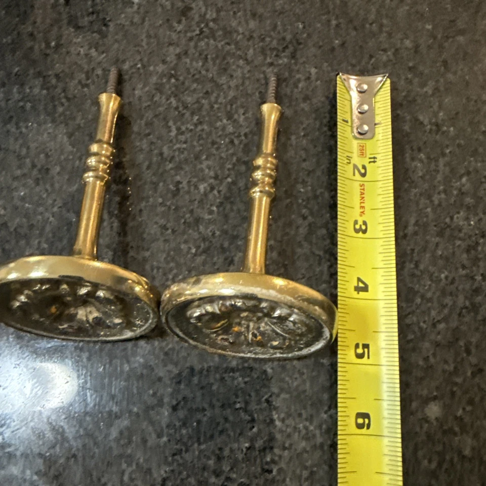 Par de ganchos de pared vintage de latón bronce dorado con corbatas para cortinas años 50 Foto 4 de 4