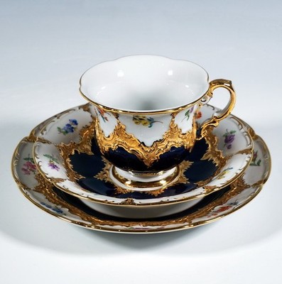 MEISSEN 3- tlg. PRUNK KAFFEE TASSE SET B-FORM KOBALT STREUBLUMEN COFFEE SUP  C