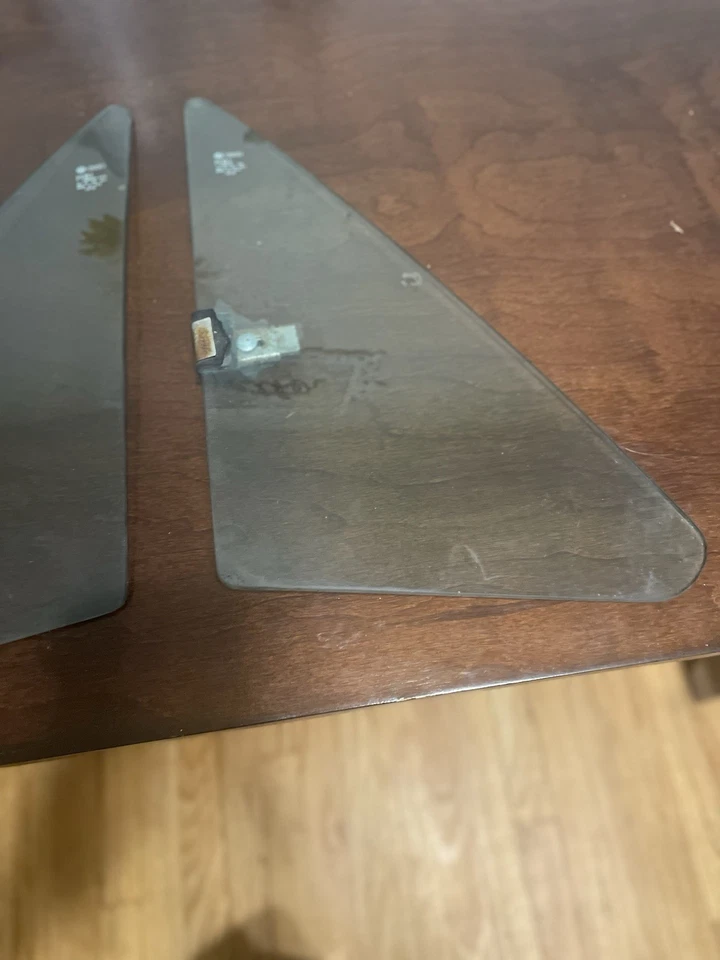 OEM VW Volkswagen MK1 SET Ventilación Ventanas Vidrio Conejo Jetta Cabriolet 75-84 Foto 3 de 4