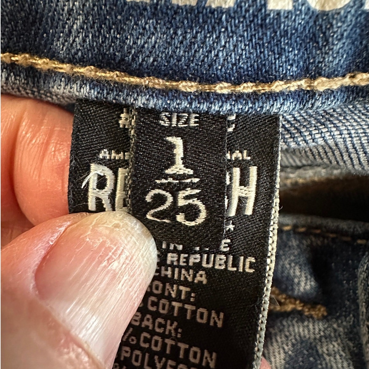 Rewash High Rise Vintage Reunion Distressed Hem Button-Fly Jeans Sz 1/25