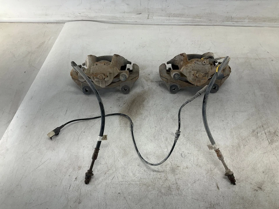 Pinza de freno trasera izquierda y derecha Jaguar XF XE F-Pace 17-20 OEM Foto 3 de 4