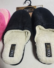 Gold Toe Slippers Size L 8/9