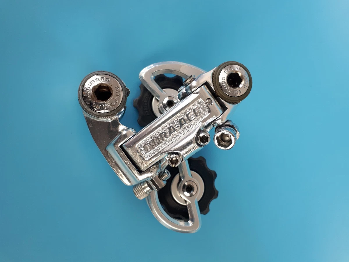 Dérailleur arrière Shimano 600 Arabesque aluminium RD-7200