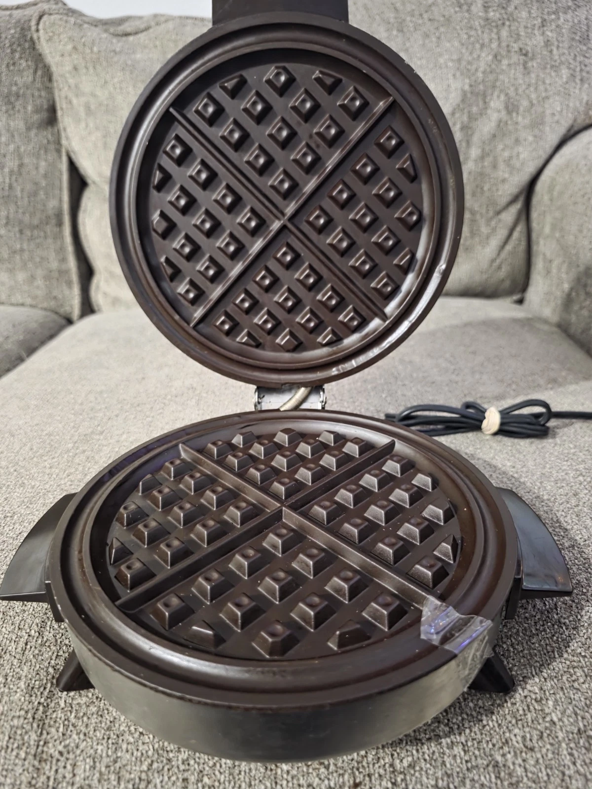 Toastmaster Round Waffle Maker Tested Working – Loose Top Chrome Retro