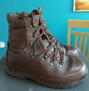 altberg defender mk2