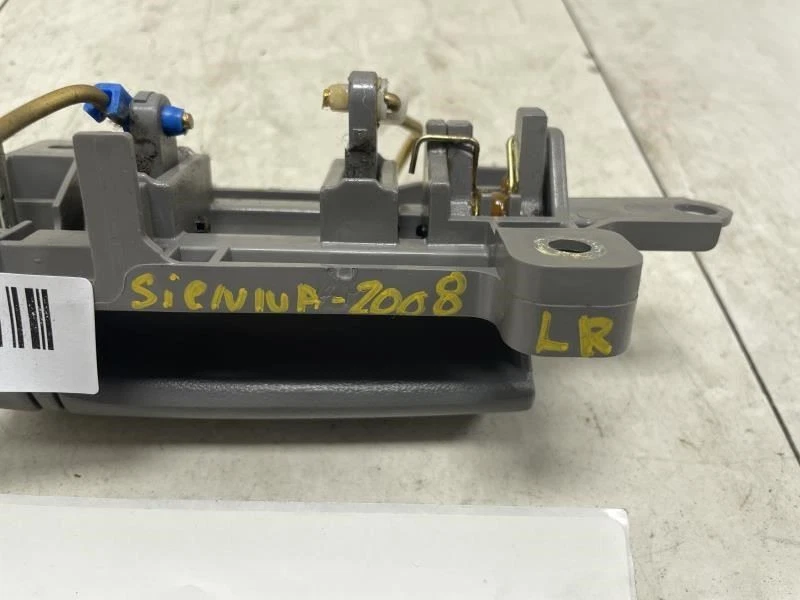 Toyota Sienna XLE 2007 manija de puerta corredera interior del lado del conductor trasero izquierdo OEM+ Foto 4 de 4