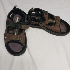FootJoy FJ Men's Size 8M Brown Leather Soft Spike Strap Golf Sandals Hook & Loop