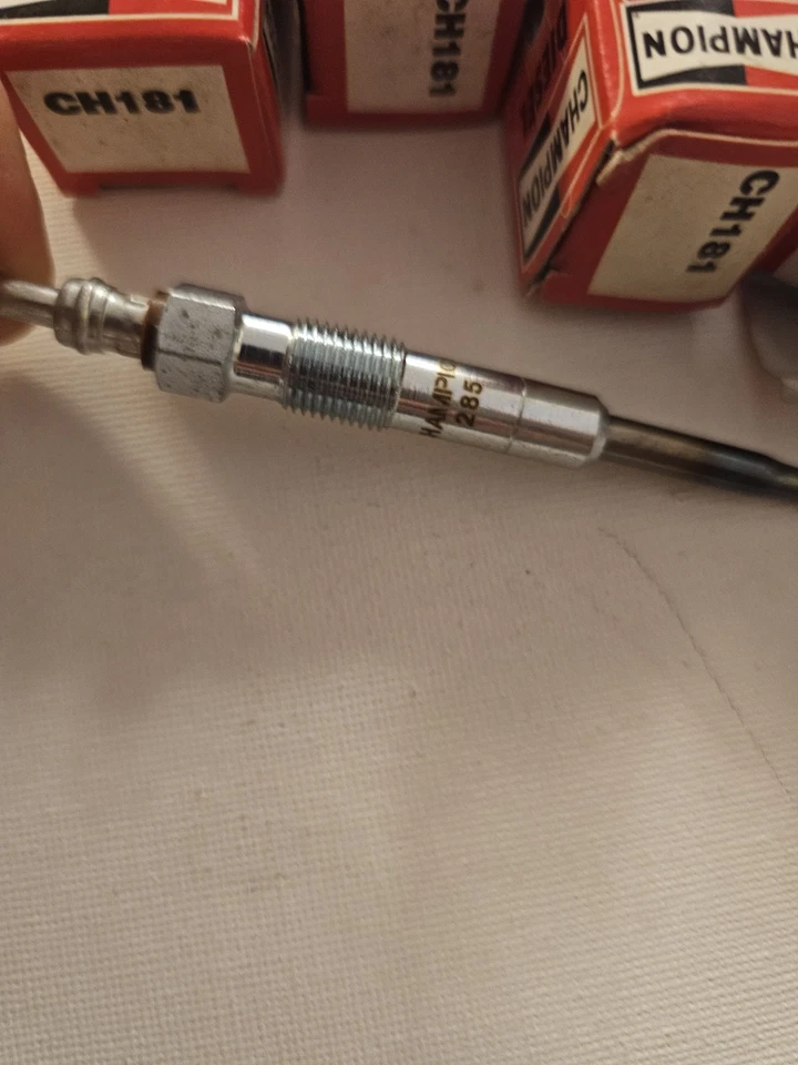 5XNEW GLOG PLUGS CHAMPION FOR VW 2.5TDI TRANSPORTER T5 N10579202 N10579201 CH181 - Image 4 of 4