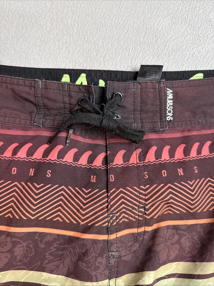 Pantalones Cortos de Natación Maui And Sons Tiburón Negro 4 Vías Elastizados Hombres Talla 34 Cordón Rayas Foto 3 de 4