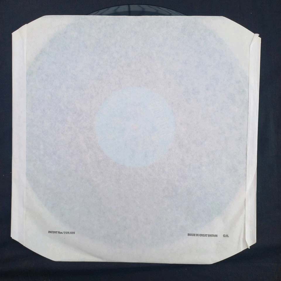 ELVIS PRESLEY - THE LEGEND - CDS 1212 12" VINYL LP ALBUM RECORD  MINT VINYL  - Image 3 of 4