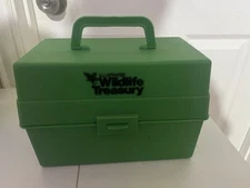 VINTAGE Illustrated Wildlife Treasury Several Hundred Animal Fact Cards & Case