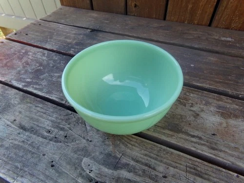 Vintage Green Jadeite Fire King Mixing  Bowl  7 inch