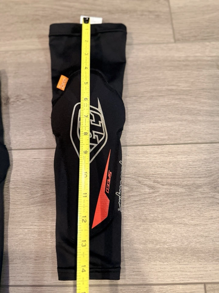 TROY LEE DESIGNS CODERAS ESCENARIO ADULTO, XS/SM, 1 PAR Foto 3 de 4