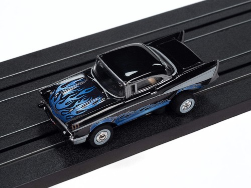 Auto World Thunderjet SC411-3A 1957 Chevrolet Bel Air Lowrider (negro) escala HO - Imagen 3 de 3
