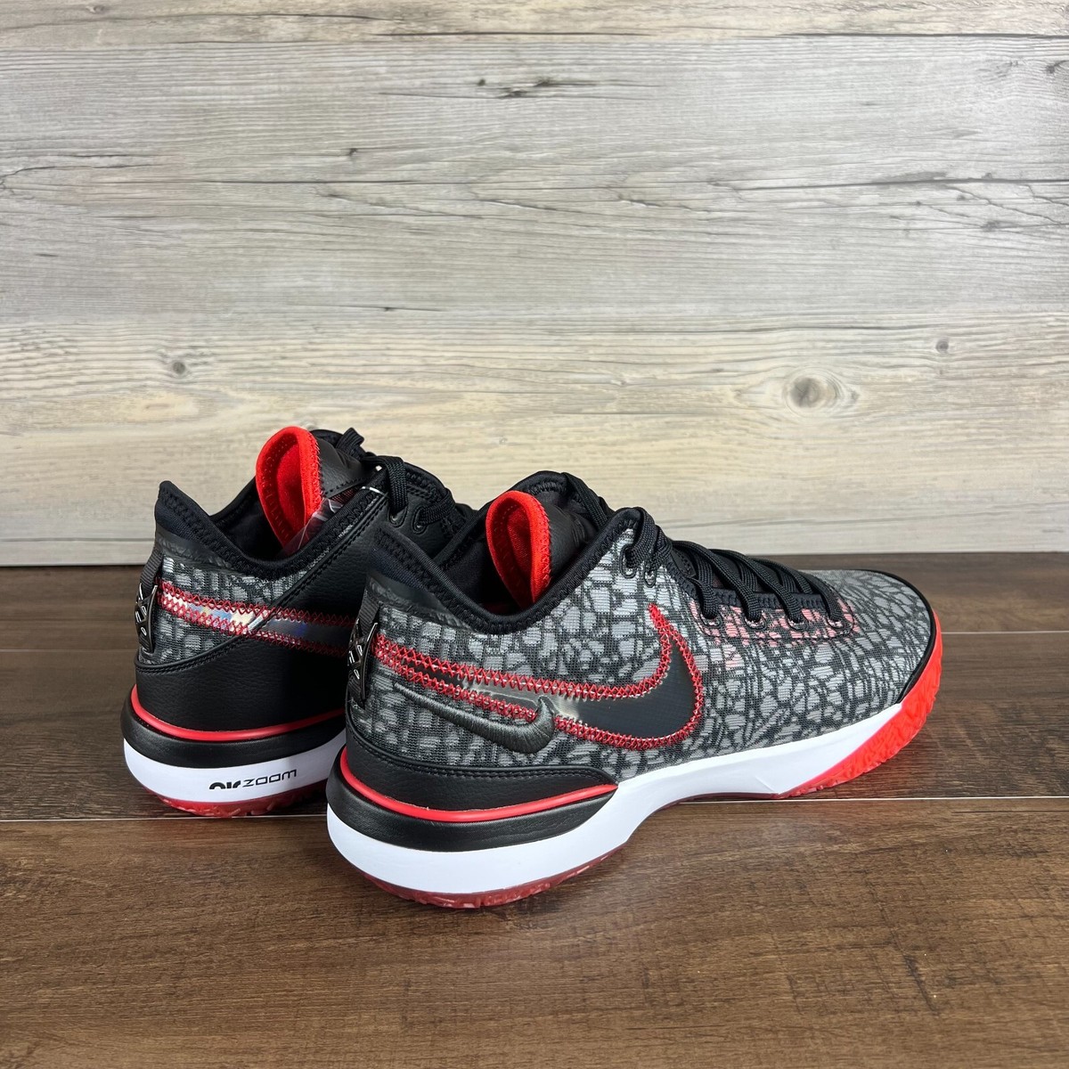 Nike Zoom LeBron NXXT Gen Bred Mens Size 9 White Black Red DR8784