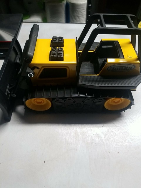 tonka bulldozer plastic