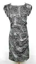 ANN TAYLOR Women's 2 Black & gray cap sleeve animal print stretch dress knee lth
