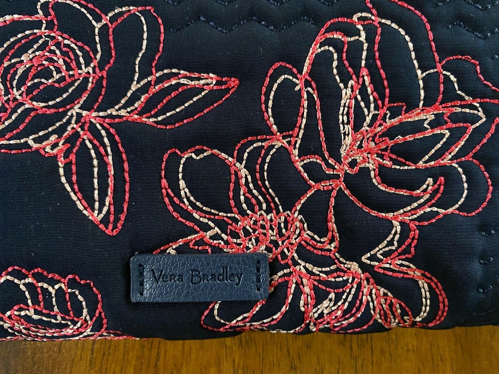 NWT Vera Bradley Iconic RFID Accordion Wristlet Purse Wallet Classic