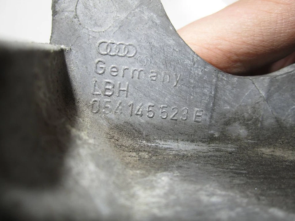 Audi 100 S4 C4 1992 Power steering pump mounting bracket 054145523B 0kW MRS10384 - Image 3 of 3