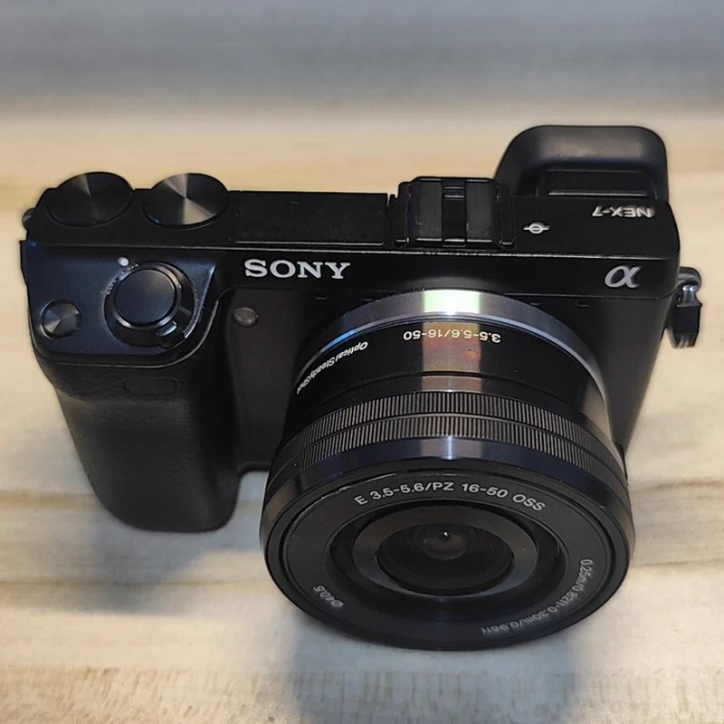 SONY α NEX-7 Sony Alpha NEX-7 24.3MP Mirrorless Camera w/ 16-50mm OSS Lens