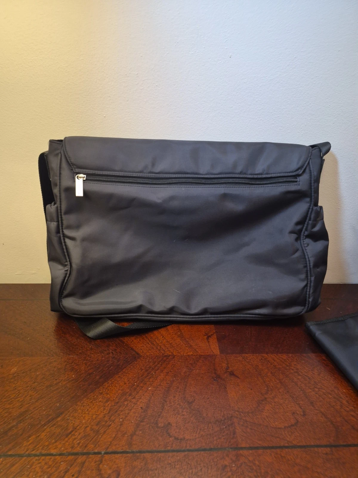 KENNETH COLE REACTION UNISEX DIAPER BAG WITH CHANGING PAD