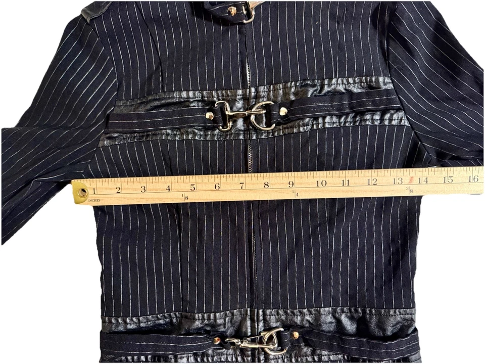 Lip Service Gangsta Prangsta 2005 女式细条纹夹克,尺寸 M — 第 3/4 张图片