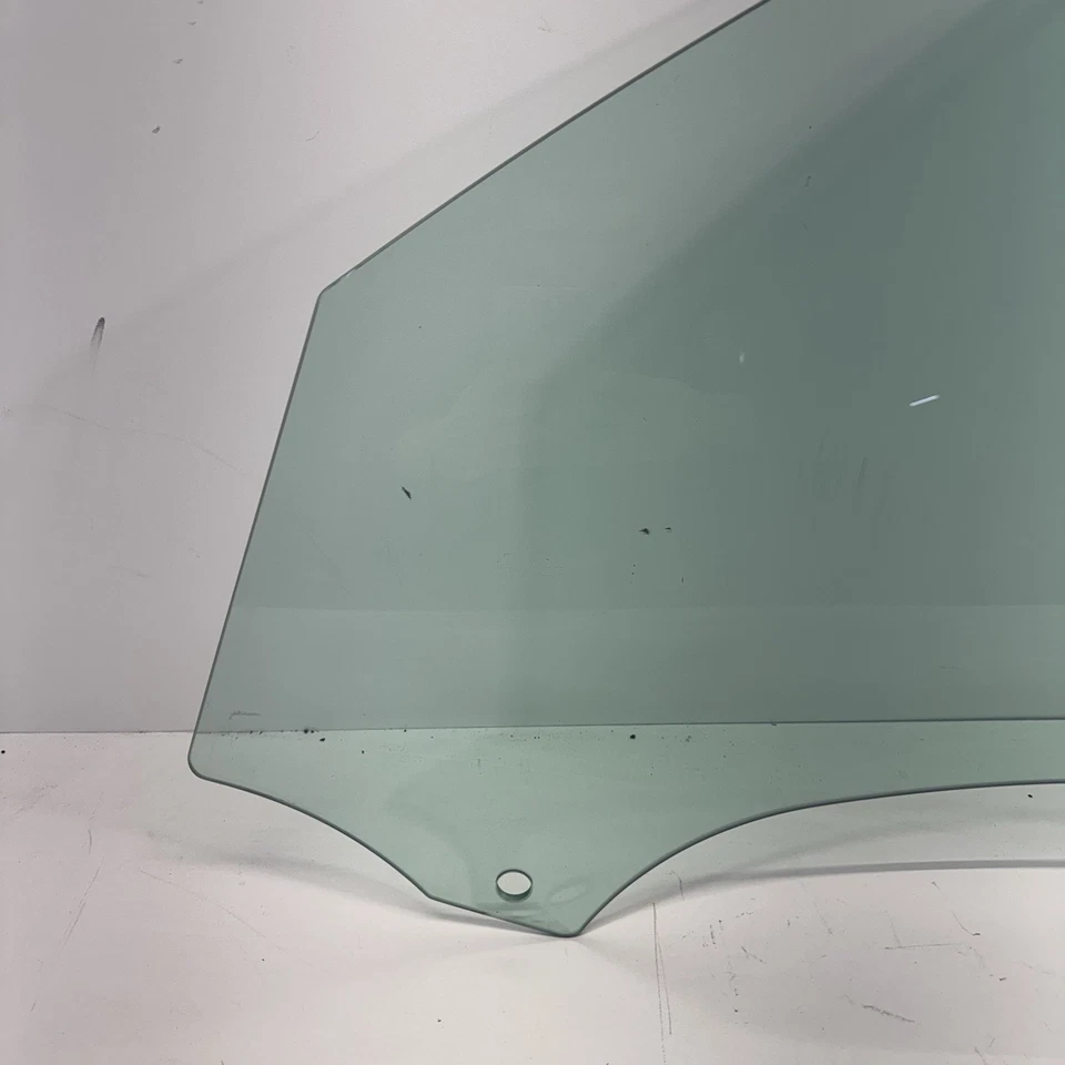 OEM 2012-2015 AUDI A6 QUATTRO C7 SEDÁN PUERTA DELANTERA IZQUIERDA LADO DEL CONDUCTOR VENTANA CRISTAL Foto 2 de 4