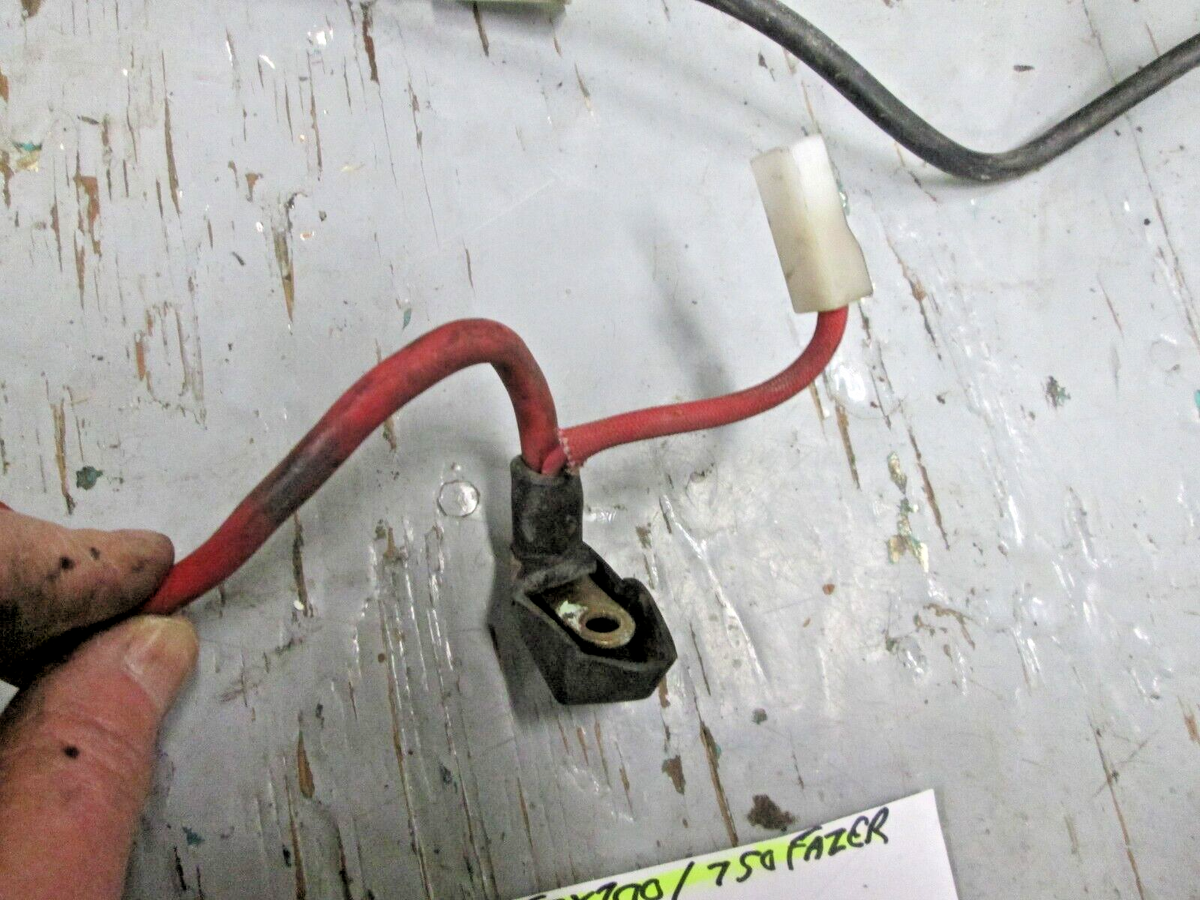 Yamaha 1986 - 1987 FZX700 FZX750 FAZER BATTERY AND STARTER LEADS
