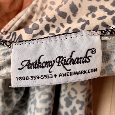 Vintage ANTHONY RICHARDS MuuMuu House Nightgown Floral Animal