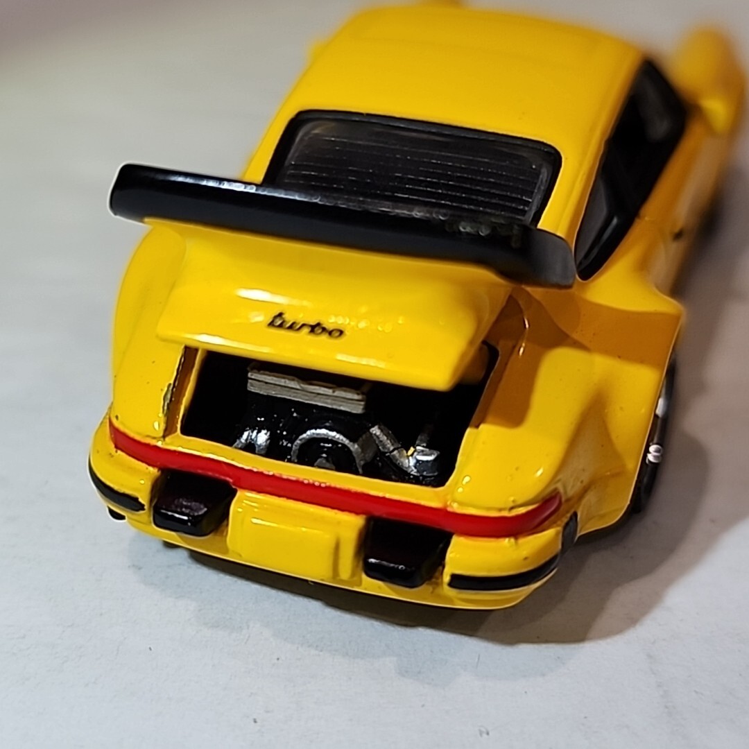 1/64 100% ホットウィール/MOTOR TREND ポルシェ930ターボ s-l400.jpg