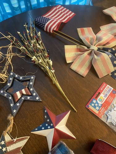 Patriotic USA Wreath Making Supplies Deco Mesh , Ribbon, Plaques, More Craft Lot - Picture 4 of 9