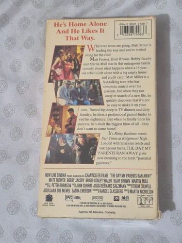 THE DAY MY PARENTS RAN AWAY VHS MATT FREWER MARTIN MULL BLAIR BROWN 90'S COMEDY - Picture 2 of 3