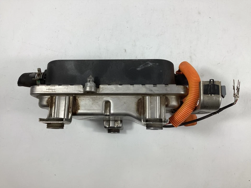 Chevrolet Volt 2011-2015 híbrido delantero DC calefacción refrigerante bomba de intercambio OEM. Foto 2 de 4