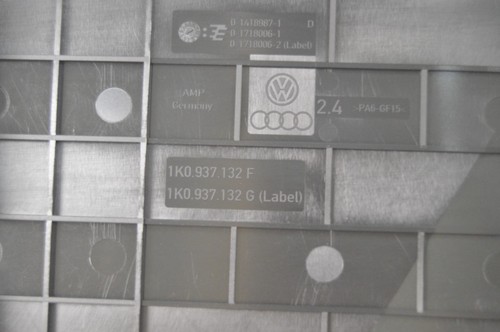Caja de fusibles Volkswagen Passat B6 2.0TDI 3C0937125 1K0937132F - Imagen 8 de 12