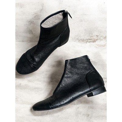 Marc By Marc Jacobs Classic Black Perforated Leather Ankle Boots Size 38.5 US 8