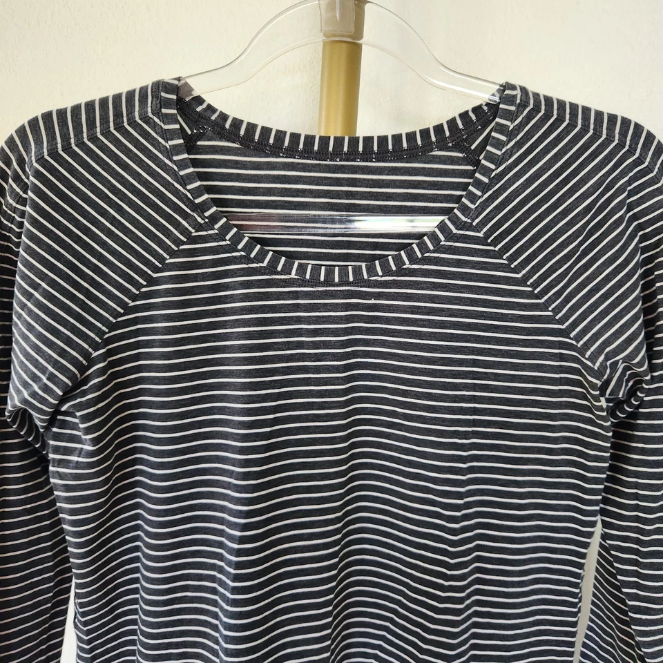 Camiseta Lululemon Esmeralda Manga Larga Rayas Mujer Talla 12 Jaspeada Negra Blanca Foto 2 de 4