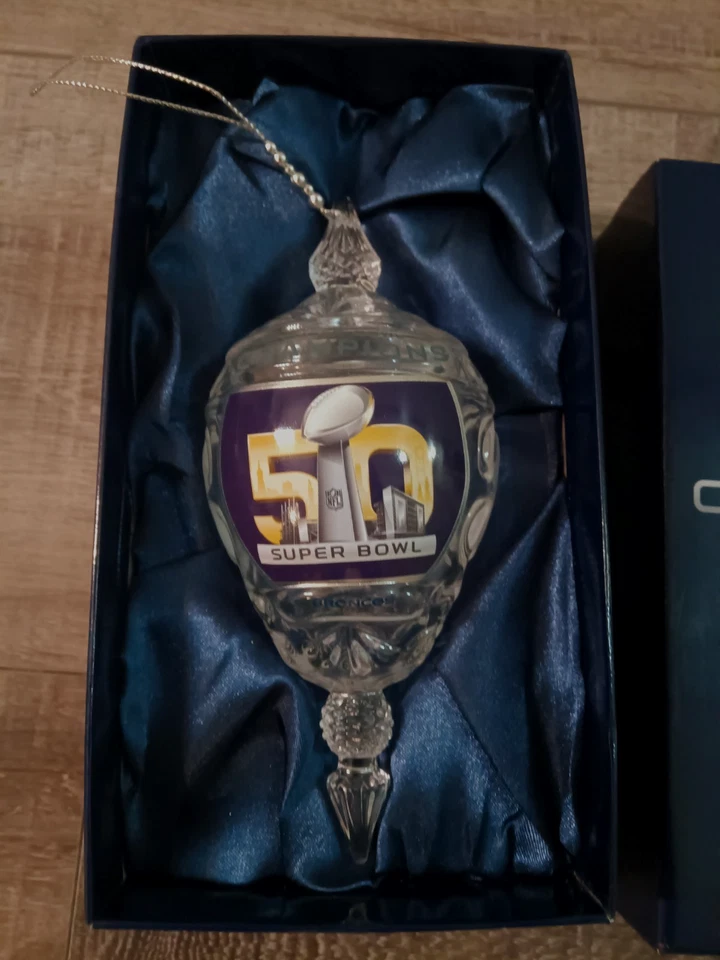 Denver Broncos Super Bowl 50 Campeones Adorno de Cristal Peyton Manning L.E. Caja Foto 3 de 3
