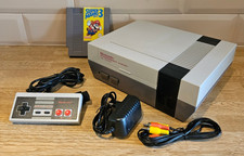Nintendo NES Console Bundle Super Mario Bros. 3 Console/Game/Pad/PSU/AV