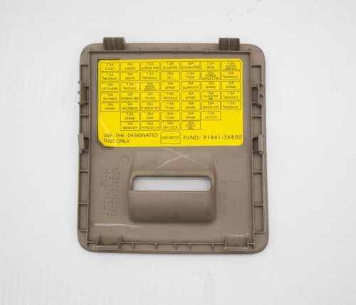 2011-2016 ELANTRA Interior Dash Fuse Box Cover Beige OEM - Foto 2 di 4