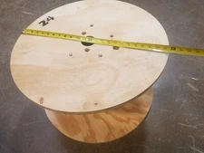 24" X 16 1/2 inch wood cable reel wooden wire spool holds 500 feet of 4/0 table