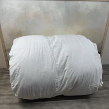 Pottery Barn TENCEL Down Alternative Duvet Insert  Midweight King/Cal. King READ