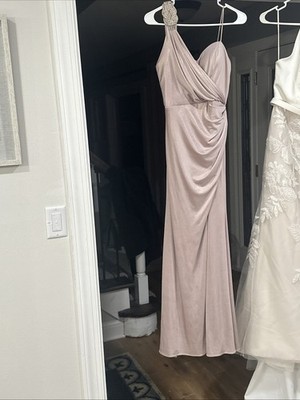 XSCAPE BY JOANNA CHEN Women Gown Dress Dazzle Shoulder Size 4 Prom