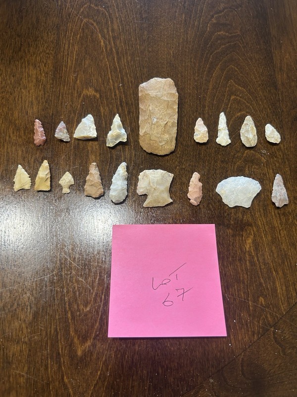 Lot Of 18 Authentic Native American Indian Arrowheads