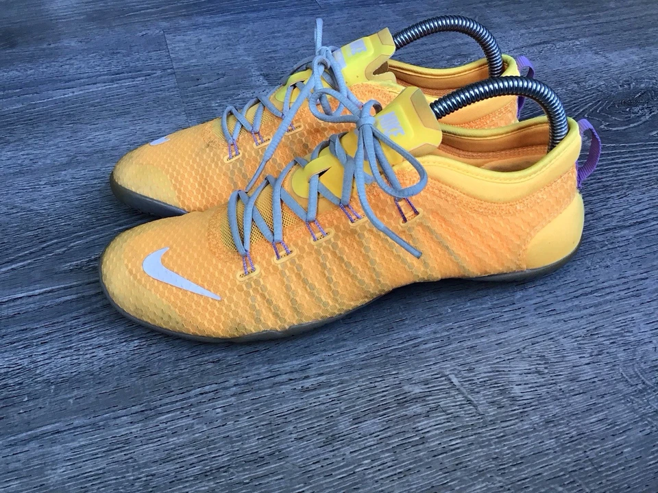 Nike Mujer Gratis 1.0 Talla 8 Naranja Zapatos Informales Tenis Color Raro 641530-800 Foto 4 de 4