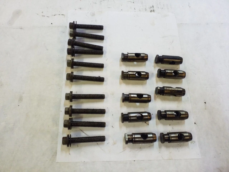 Tacos laterales del cojinete principal del motor 5,4 L | Se adapta a Ford F150 / E150 2002-2016 Foto 2 de 4