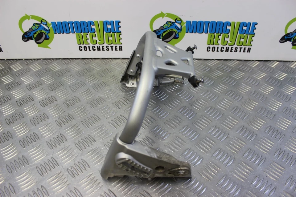 BMW R 1200 GS Screen Mount Bracket R1200GS Adventure 2004 to 2007 B138 — 第 3/4 张图片